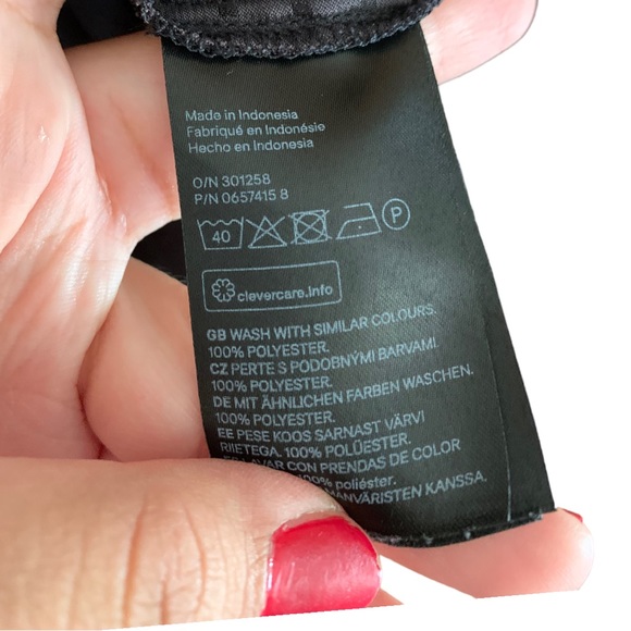 5 for $20 H&M SILKY BLACK POLKA DOT LONGSLEEVE TOP BLOUSE SHIRT 4 S/M - Picture 6 of 8